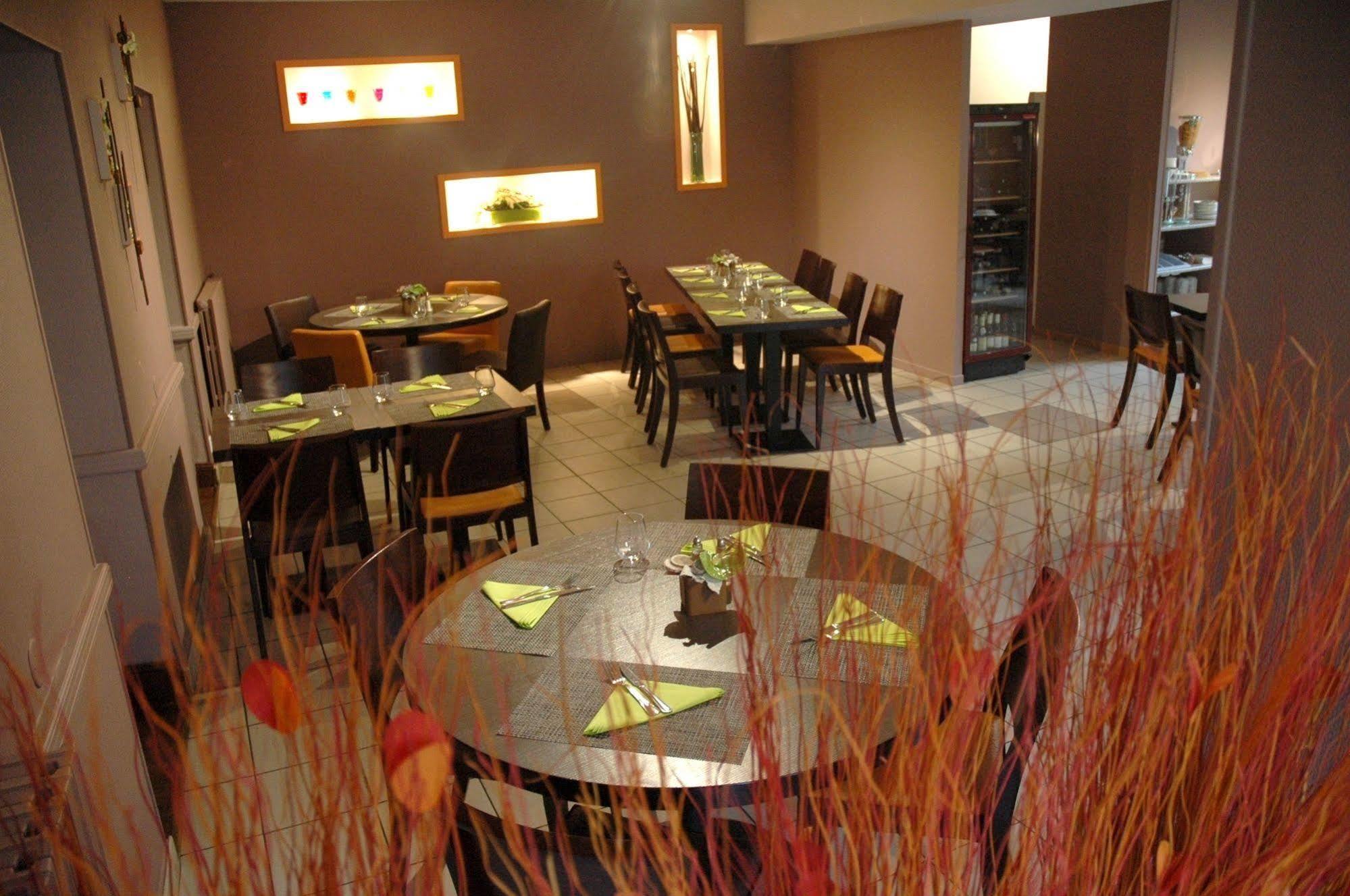 Logis Hotel Le Chene Vert Savenay Luaran gambar