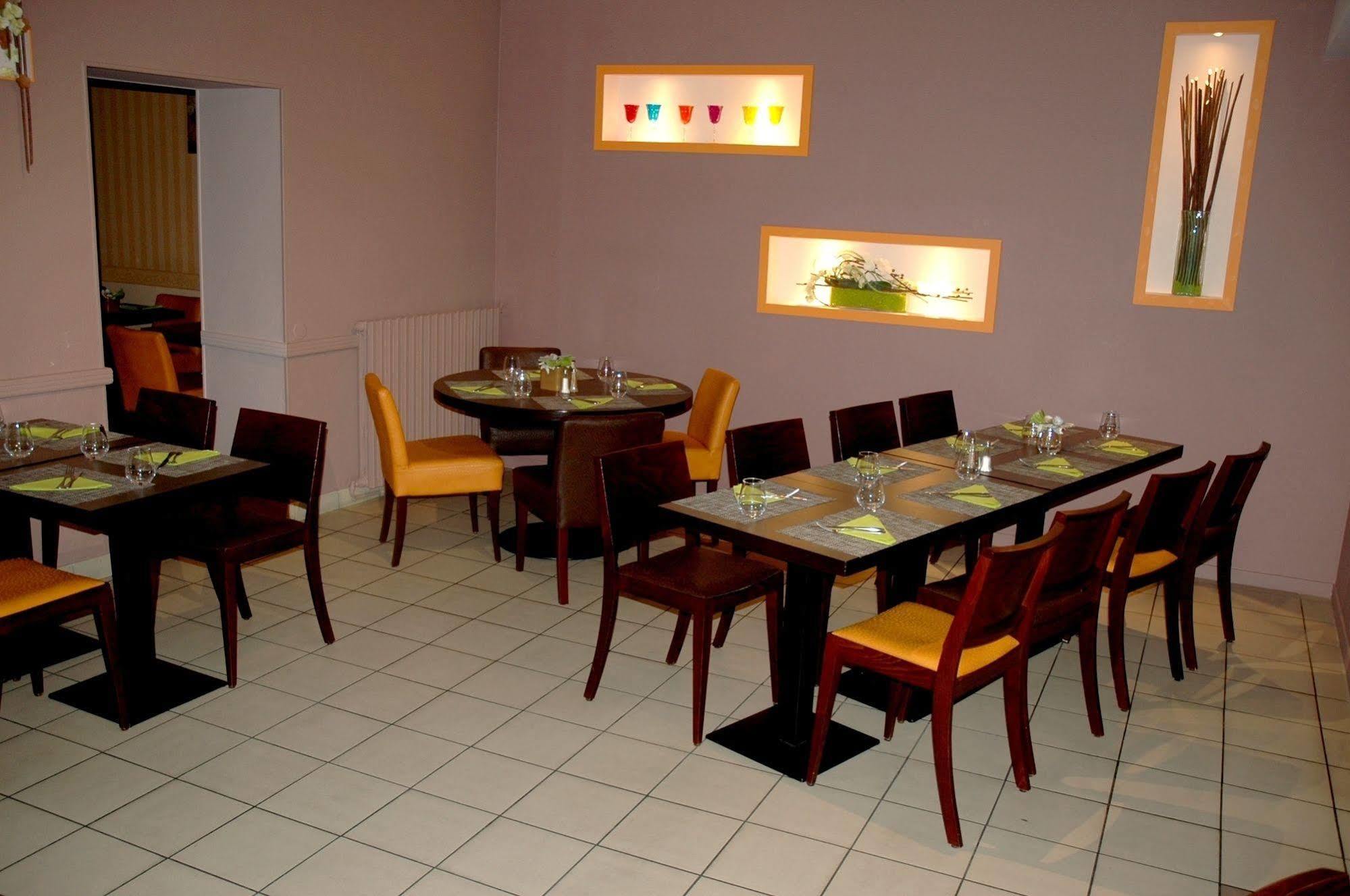 Logis Hotel Le Chene Vert Savenay Luaran gambar