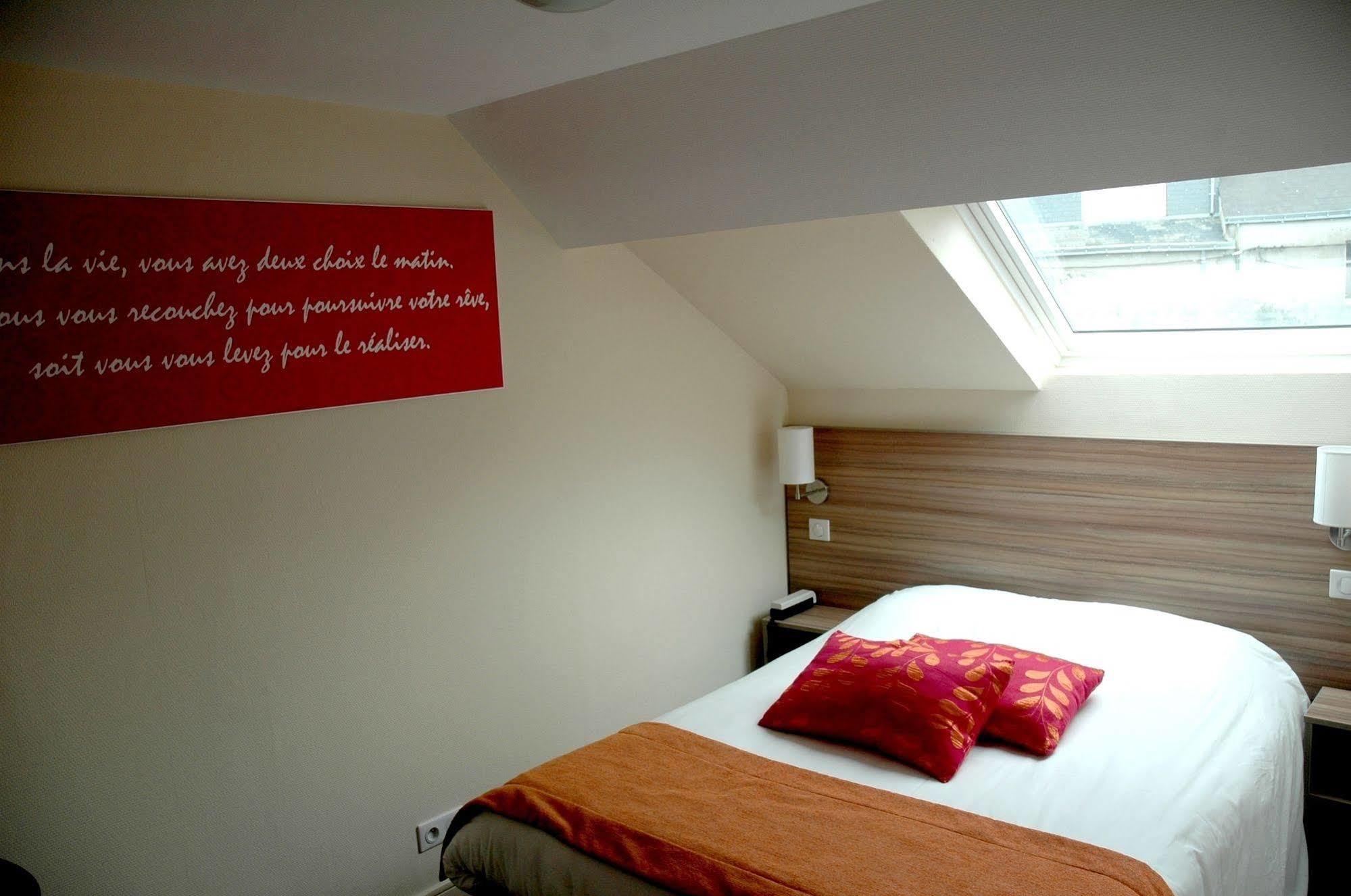 Logis Hotel Le Chene Vert Savenay Luaran gambar